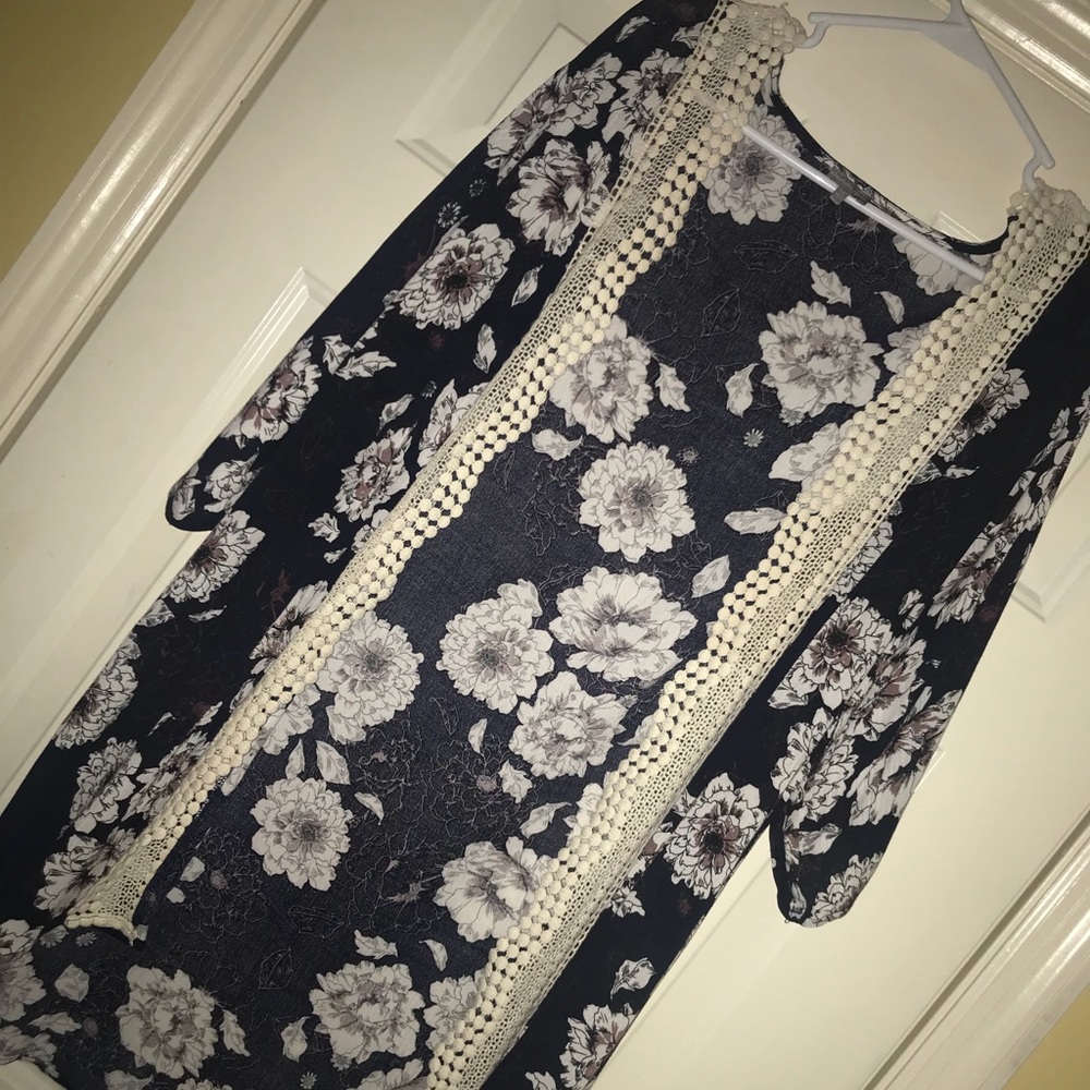 Charlotte Russe Kimono